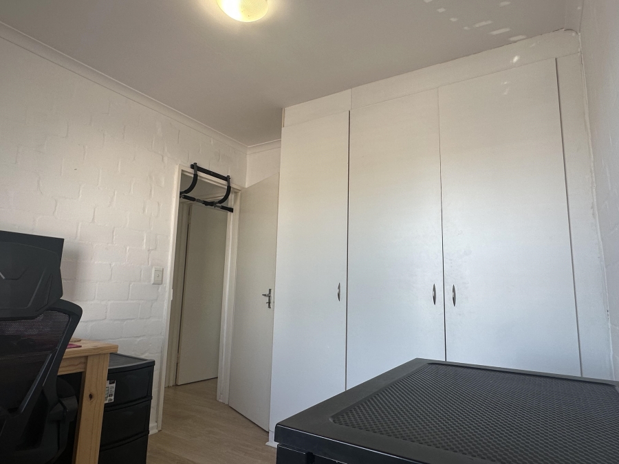 To Let 2 Bedroom Property for Rent in Parklands Western Cape
